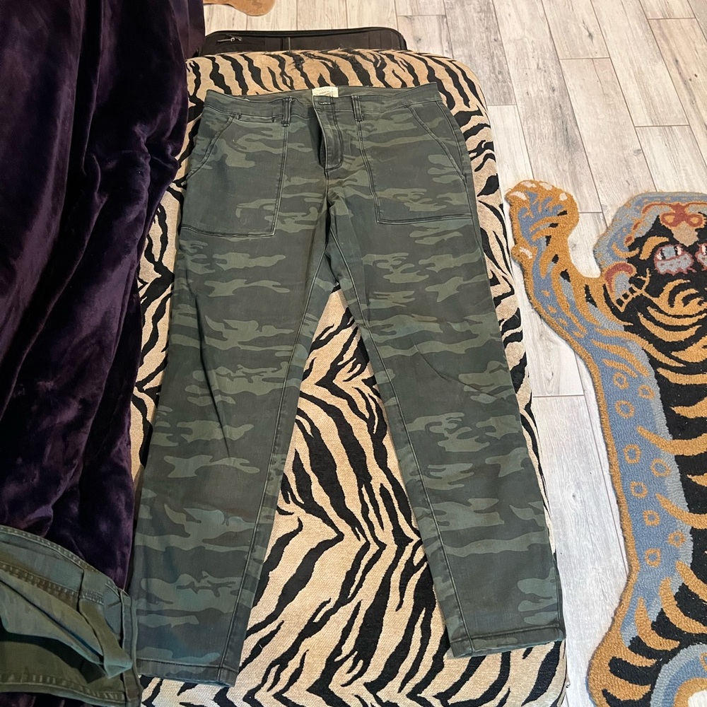Sanctuary Green Camouflage Trousers